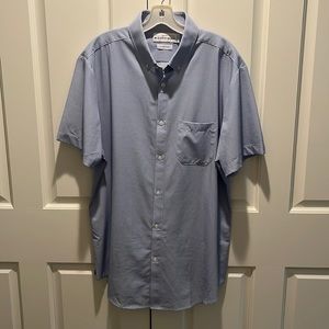 Mizzen + Main men’s short sleeve shirt. XL Trim fit.
